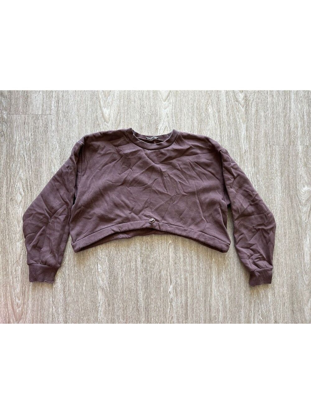 Women's brown long sleeve cropped sweater